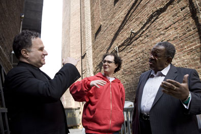 Music Bytes: Abraham Inc’s “Tweet Tweet” Brings Unique Sounds for Holiday Parties & Gifts!!