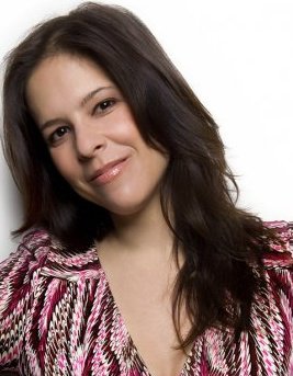 Closet Control: Barbra Hororwitz Shows You How to Transform Team Tees into Fashion Tees!