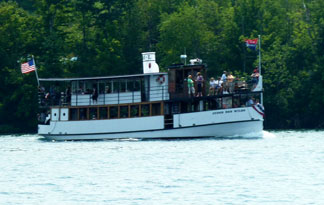 judge-something-boat
