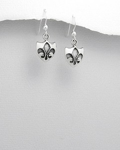 fleur de lis earrings