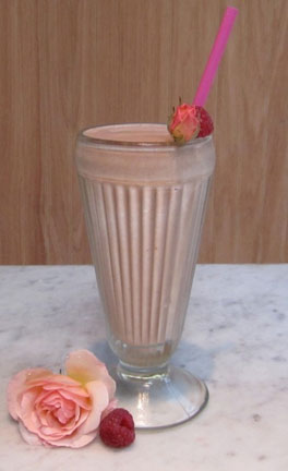 RL-Raspberry-Rose-Choc-Shak