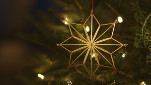 straw-ornaments