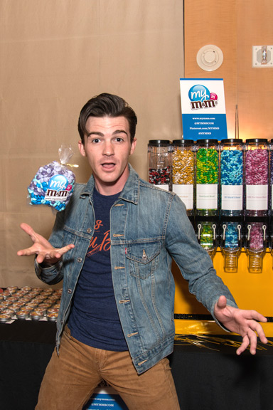 Drake_Bell_Posing