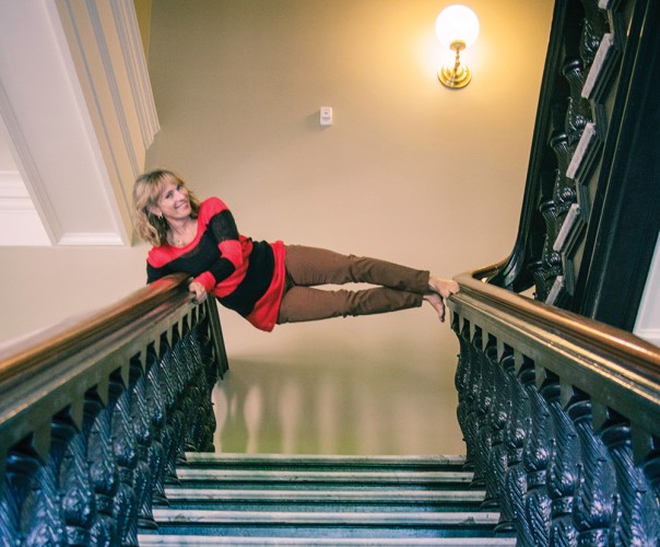 Heidi-Duckler-on-stairs-604x500